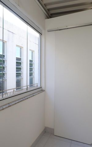 Casa de condomínio à venda com 110m², 2 quartos e 1 vagaEscritório