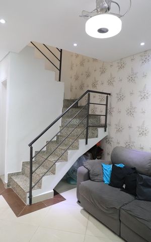 Casa de condomínio à venda com 110m², 2 quartos e 1 vagaSala