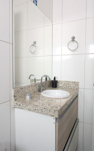 Casa de condomínio à venda com 110m², 2 quartos e 1 vagaBanheiro da Suíte 2