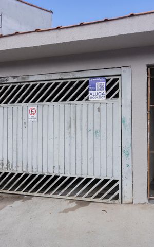 Casa para alugar com 130m², 2 quartos e 1 vagaFachada