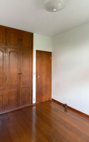 Apartamento à venda com 165m², 4 quartos e 1 vaga Apartamento à venda com 165m², 4 quartos e 1 vagaQuarto 3