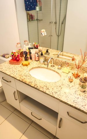 Apartamento à venda com 80m², 3 quartos e 2 vagasBanheiro Social