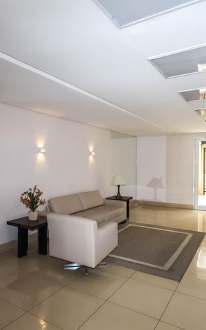 Apartamento à venda com 80m², 3 quartos e 2 vagasÁrea Comum - Hall de entrada