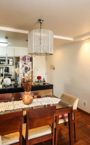 Apartamento à venda com 80m², 3 quartos e 2 vagasSala