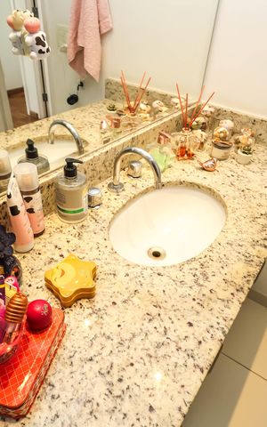 Apartamento à venda com 80m², 3 quartos e 2 vagasBanheiro Social