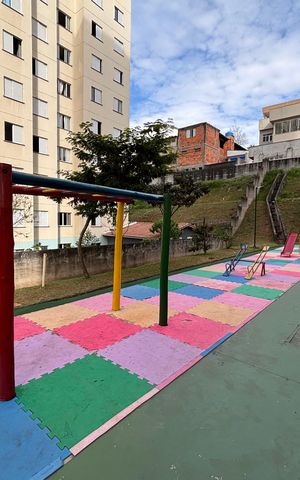 Apartamento à venda com 49m², 2 quartos e 1 vaga Apartamento à venda com 49m², 2 quartos e 1 vagaÁrea Comum - Playground