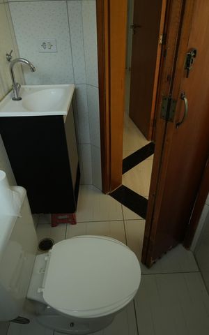Apartamento à venda com 55m², 2 quartos e 1 vagaBanheiro Social