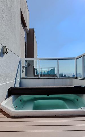 Apartamento à venda com 150m², 3 quartos e 3 vagas Apartamento à venda com 150m², 3 quartos e 3 vagasÁrea externa