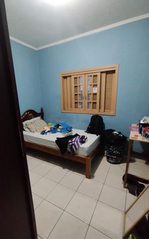 Casa à venda com 125m², 4 quartos e 2 vagas Casa à venda com 125m², 4 quartos e 2 vagasQuarto