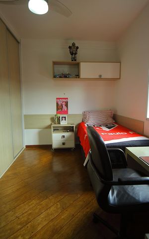 Casa à venda com 377m², 4 quartos e 4 vagasSuíte 3