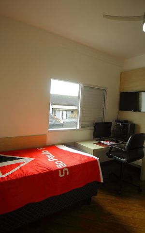 Casa à venda com 377m², 4 quartos e 4 vagasSuíte 3
