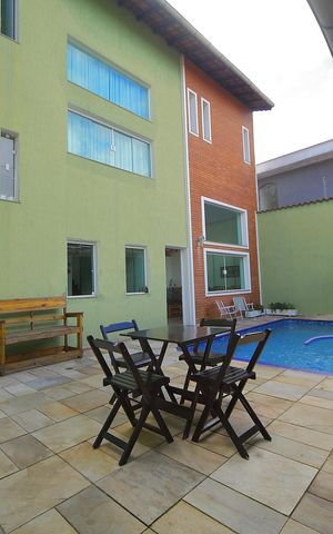 Casa à venda com 377m², 4 quartos e 4 vagasQuintal