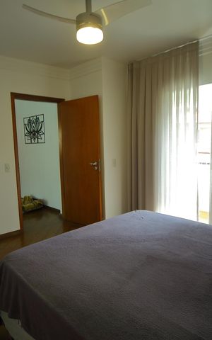 Casa à venda com 377m², 4 quartos e 4 vagasSuíte 1 