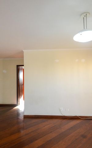 Apartamento à venda com 136m², 4 quartos e 3 vagas Apartamento à venda com 136m², 4 quartos e 3 vagasSala