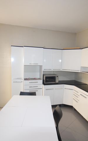 Apartamento à venda com 108m², 3 quartos e sem vagaCozinha