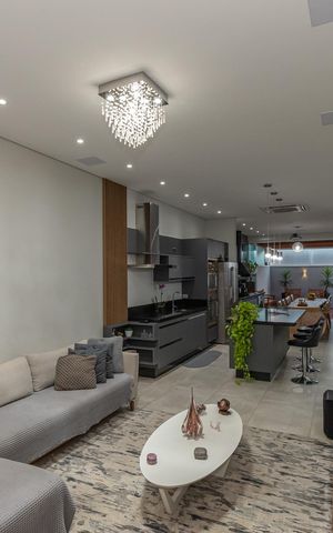 Casa de condomínio para alugar com 116m², 2 quartos e 2 vagas Casa de condomínio para alugar com 116m², 2 quartos e 2 vagasSala de Estar