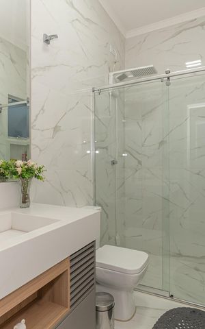 Casa de condomínio para alugar com 116m², 2 quartos e 2 vagas Casa de condomínio para alugar com 116m², 2 quartos e 2 vagasBanheiro Corredor