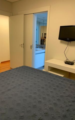 Apartamento para alugar com 154m², 4 quartos e 3 vagas