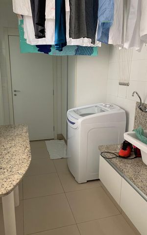 Apartamento para alugar com 154m², 4 quartos e 3 vagas Apartamento para alugar com 154m², 4 quartos e 3 vagasLavanderia