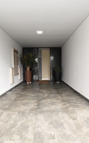 Casa de condomínio à venda com 270m², 4 quartos e 2 vagasGaragem