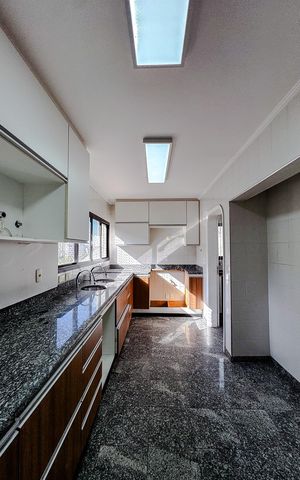 Apartamento para alugar com 430m², 3 quartos e 4 vagas Apartamento para alugar com 430m², 3 quartos e 4 vagasCozinha