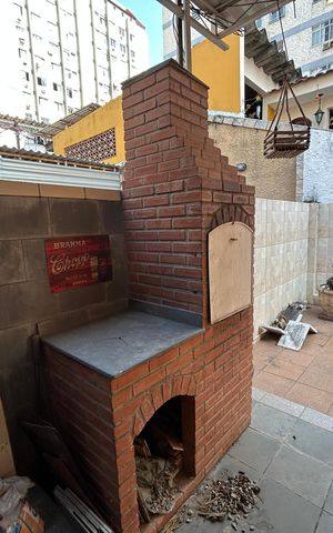 Casa à venda com 76m², 2 quartos e 1 vagaChurrasqueira