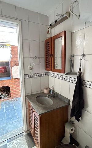 Casa à venda com 76m², 2 quartos e 1 vagaBanheiro do terraço