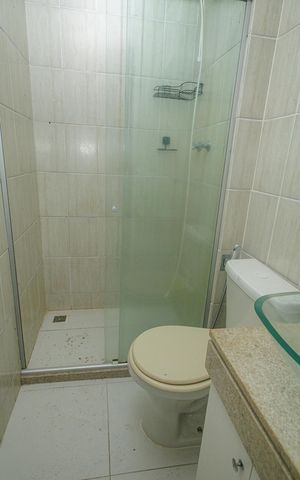 Casa de condomínio à venda com 70m², 2 quartos e 1 vaga Casa de condomínio à venda com 70m², 2 quartos e 1 vagaBanheiro social