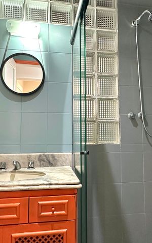 Apartamento para alugar com 144m², 3 quartos e sem vaga Apartamento para alugar com 144m², 3 quartos e sem vagaBanheiro social