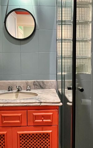 Apartamento para alugar com 144m², 3 quartos e sem vaga Apartamento para alugar com 144m², 3 quartos e sem vagaBanheiro social