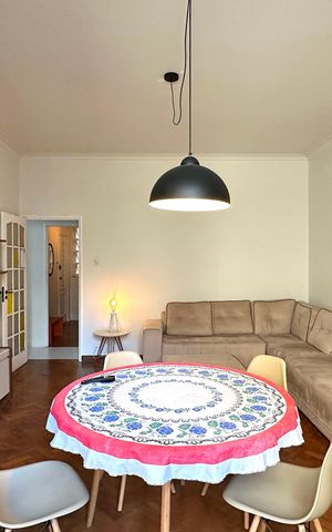 Apartamento para alugar com 144m², 3 quartos e sem vaga Apartamento para alugar com 144m², 3 quartos e sem vagaSala
