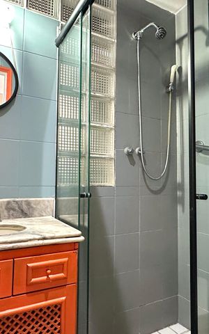 Apartamento para alugar com 144m², 3 quartos e sem vaga Apartamento para alugar com 144m², 3 quartos e sem vagaBanheiro social