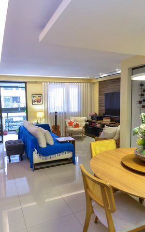 Apartamento à venda com 116m², 3 quartos e 2 vagas Apartamento à venda com 116m², 3 quartos e 2 vagasSala