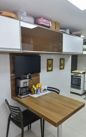 Apartamento à venda com 116m², 3 quartos e 2 vagas Apartamento à venda com 116m², 3 quartos e 2 vagasCozinha
