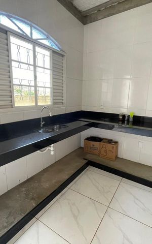 Casa à venda com 276m², 2 quartos e 2 vagas Casa à venda com 276m², 2 quartos e 2 vagasCozinha e Área de Serviço