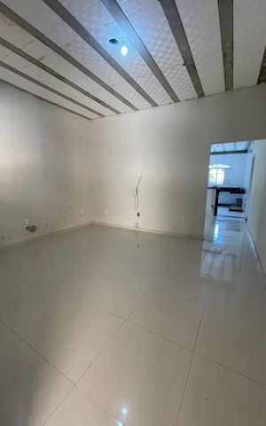 Casa à venda com 276m², 2 quartos e 2 vagas Casa à venda com 276m², 2 quartos e 2 vagasSala