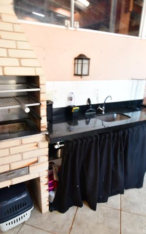 Casa de condomínio à venda com 100m², 3 quartos e 2 vagasVaranda gourmet