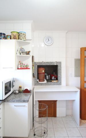 Apartamento à venda com 97m², 3 quartos e 2 vagasCozinha