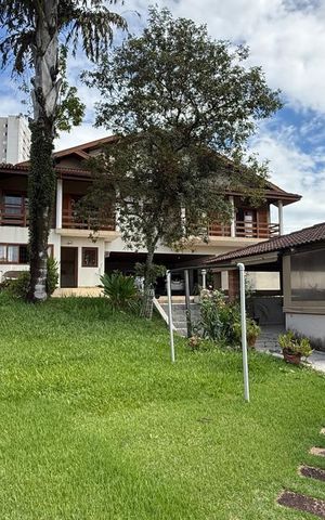 Casa de condomínio à venda com 314m², 3 quartos e 4 vagas
