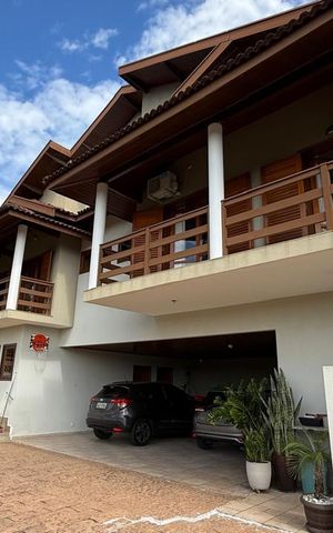 Casa de condomínio à venda com 314m², 3 quartos e 4 vagas