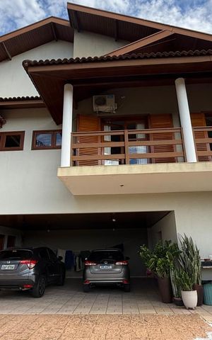 Casa de condomínio à venda com 314m², 3 quartos e 4 vagas