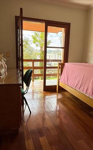 Casa de condomínio à venda com 314m², 3 quartos e 4 vagas