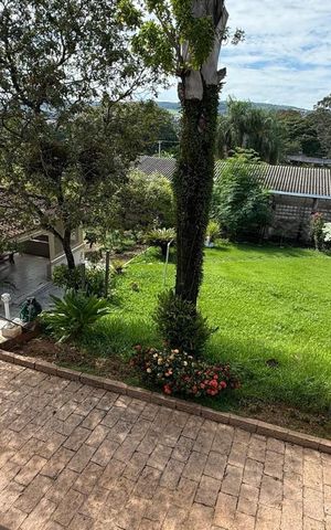 Casa de condomínio à venda com 314m², 3 quartos e 4 vagas