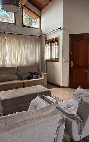 Casa de condomínio à venda com 314m², 3 quartos e 4 vagas