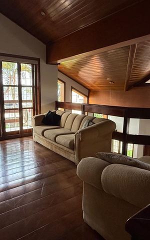 Casa de condomínio à venda com 314m², 3 quartos e 4 vagas