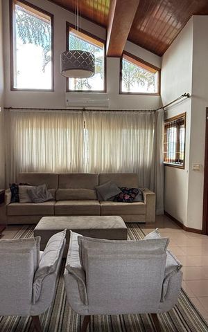 Casa de condomínio à venda com 314m², 3 quartos e 4 vagas