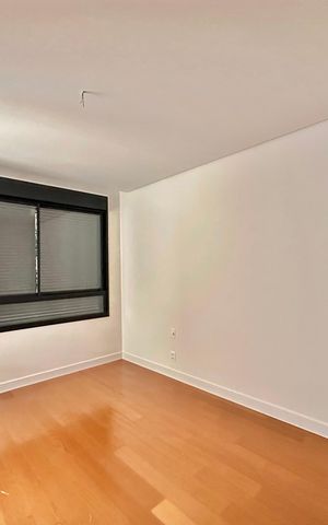 Apartamento à venda com 225m², 4 quartos e 4 vagas