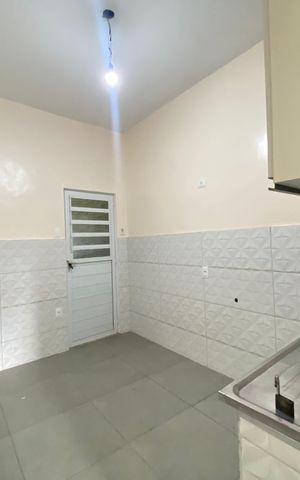 Casa à venda com 120m², 2 quartos e sem vaga