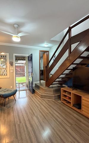 Casa de condomínio para alugar com 170m², 3 quartos e 1 vaga Casa de condomínio para alugar com 170m², 3 quartos e 1 vagaSala