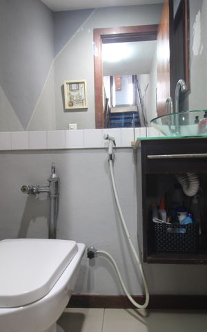 Casa de condomínio para alugar com 170m², 3 quartos e 1 vagaLavabo